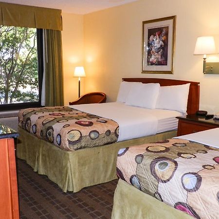 Regency Hotel & Conference Center 잭슨 외부 사진