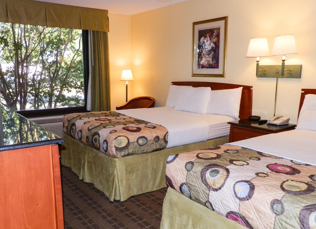 Regency Hotel & Conference Center 잭슨 외부 사진